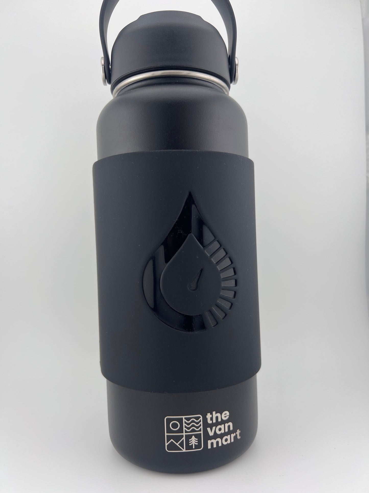 The Van Mart x FUELSTATION / Magnetic Water Bottle
