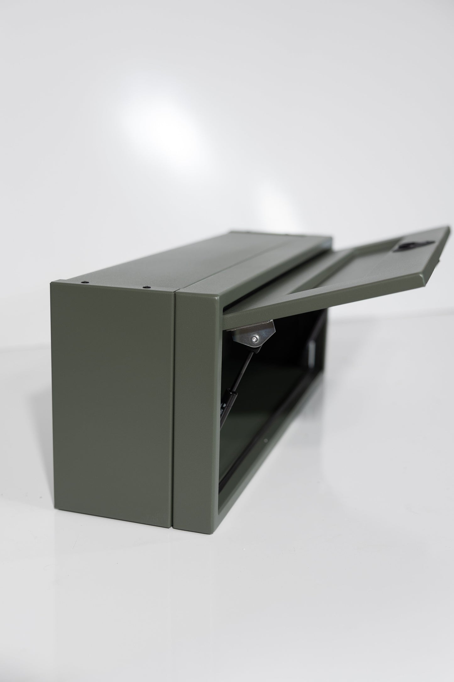 29" Ekko Cabinet - 29"x8"x11" - Over Entry Door