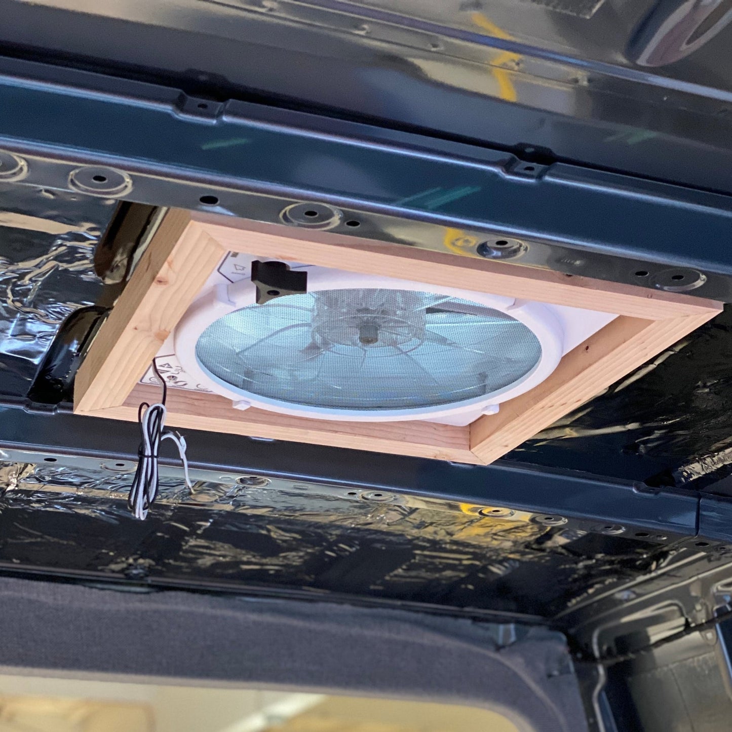Universal MaxxFan Delux Vent Fan