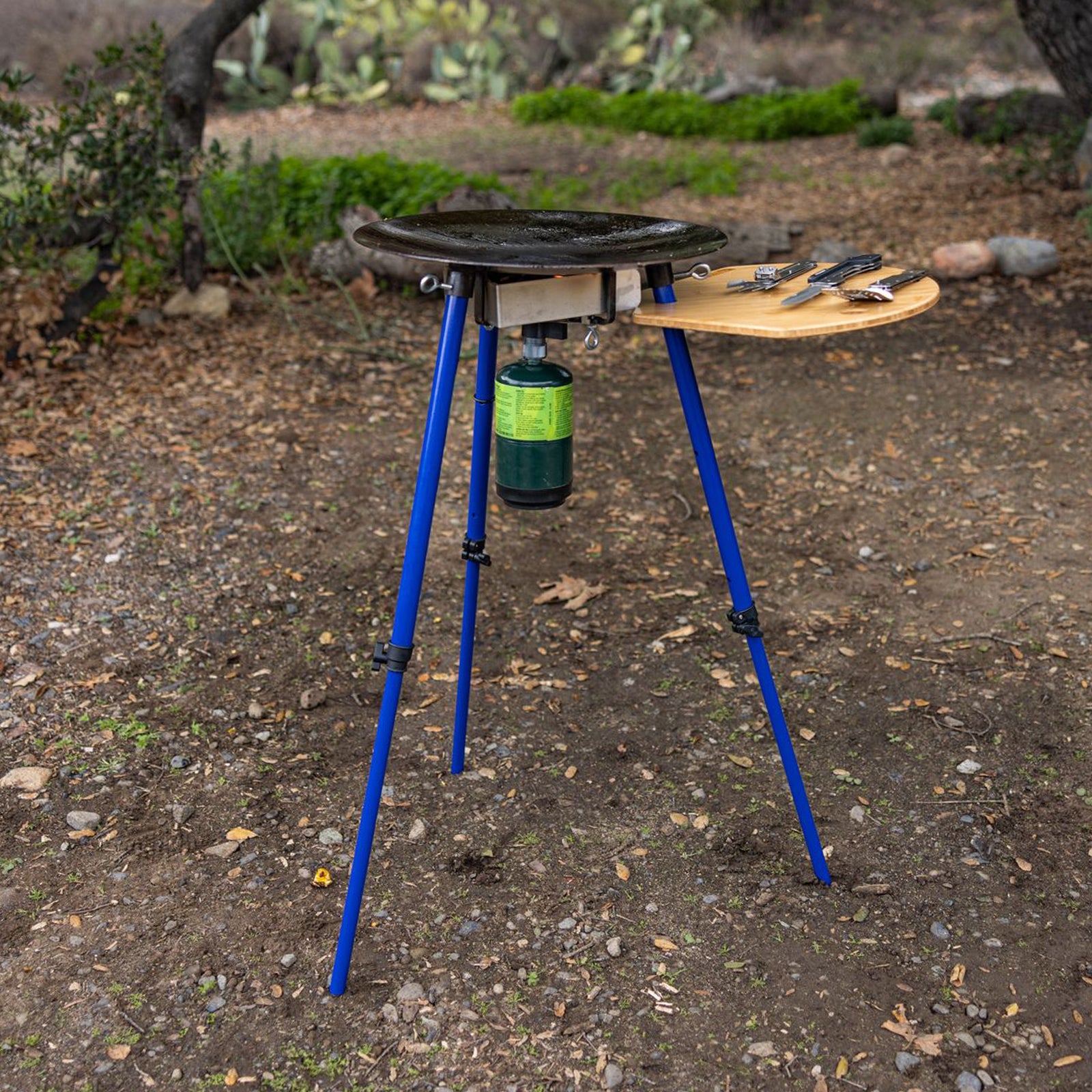 TEMBO TUSK  // Adjustable Leg Scottle Grill