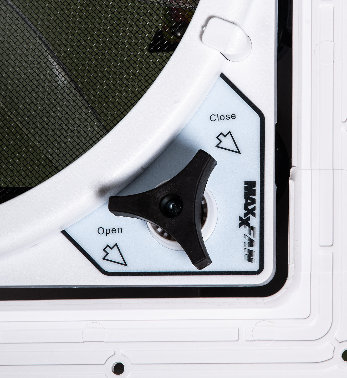 MaxxAir Deluxe Fan w/ Remote