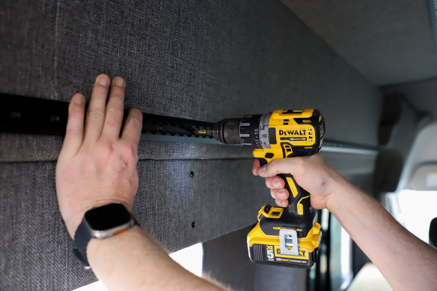 Angled Venture L-Track - 2 Pack