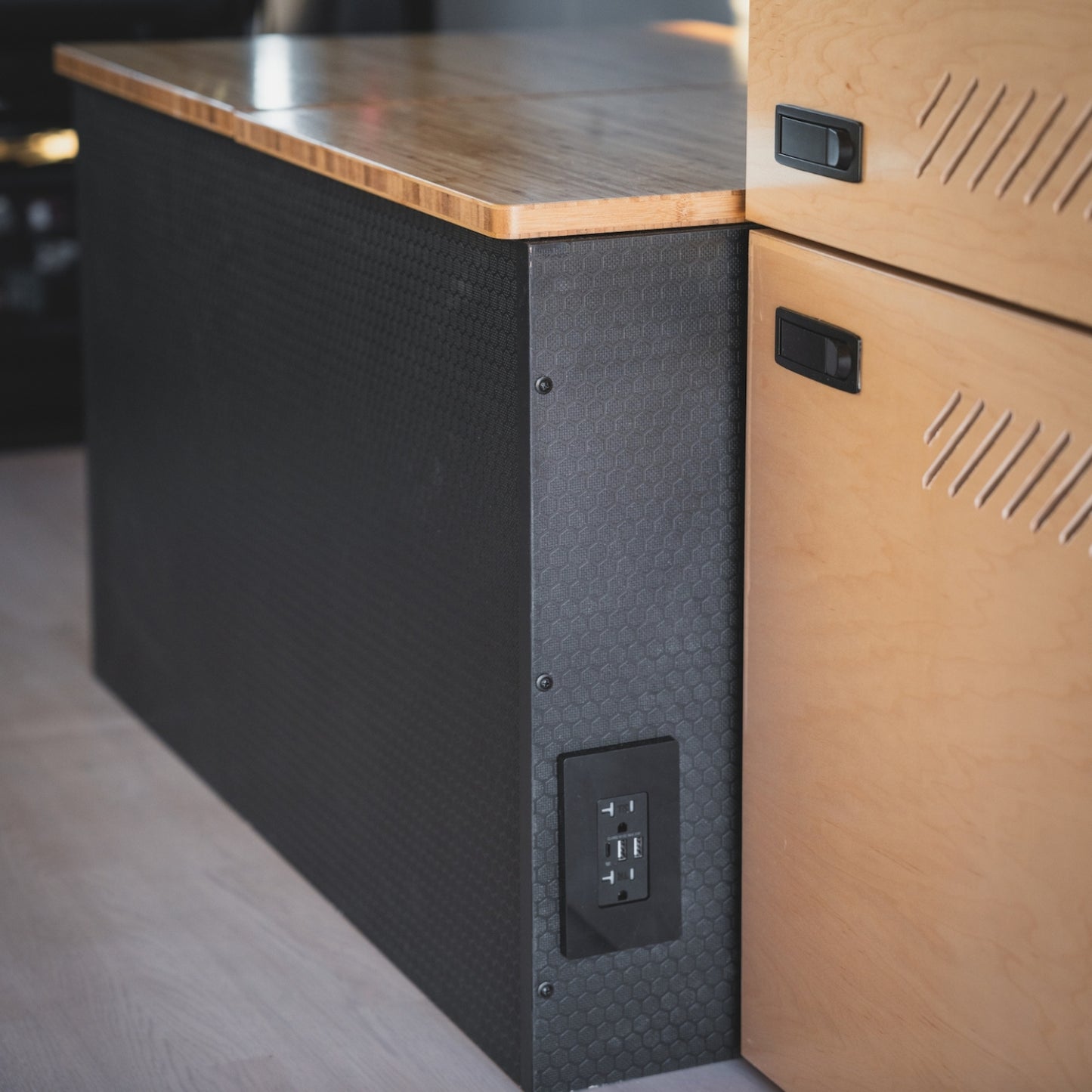 Universal Stealth Bench Cabinet