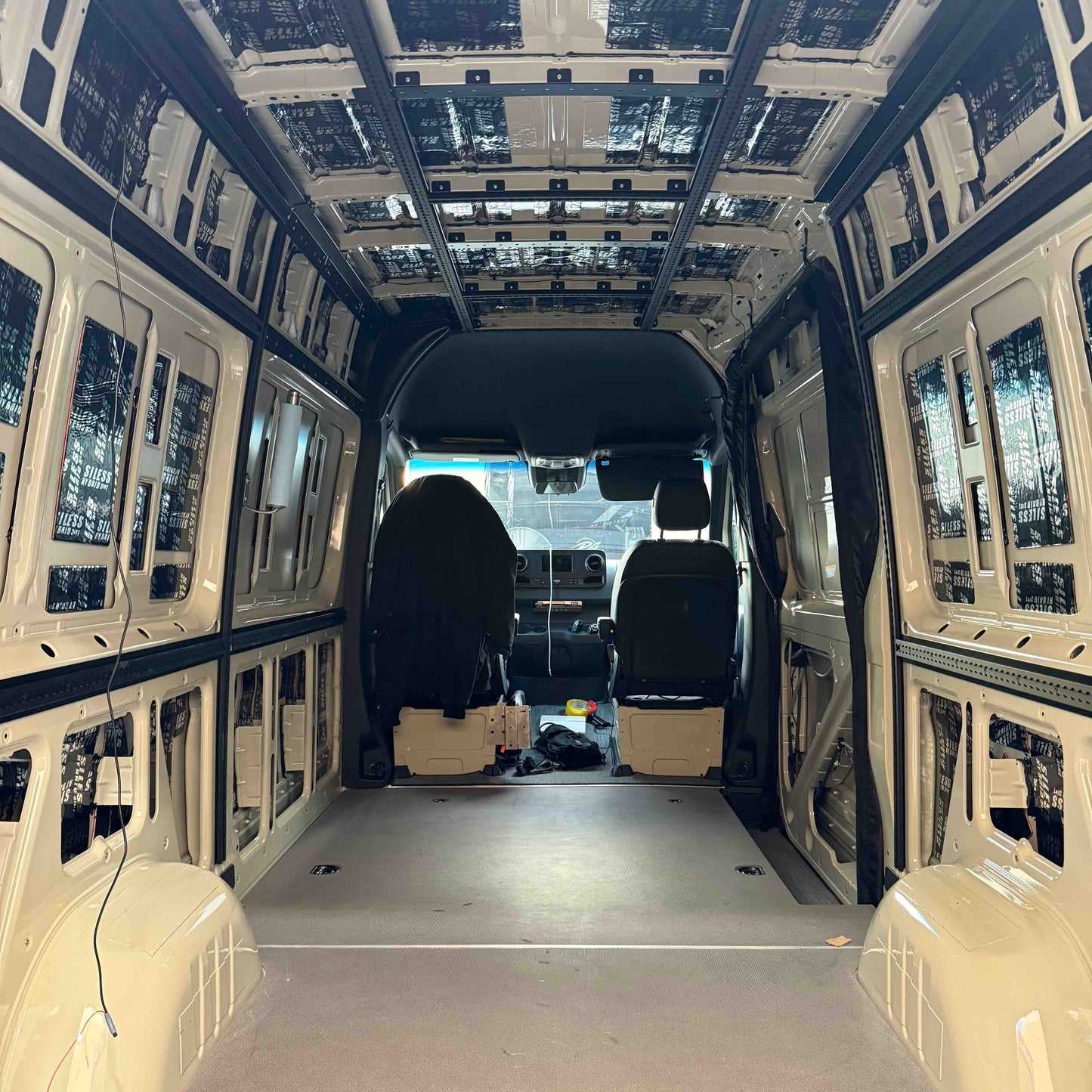 2007–Present Mercedes Sprinter 144 High Roof Wall and Ceiling Brace Kit – Powder-Coated Steel
