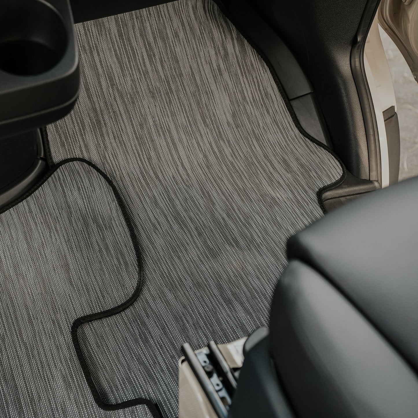 Premium Polyvinyl Floor Mats - Mercedes Sprinter (Version 1 Discounted)