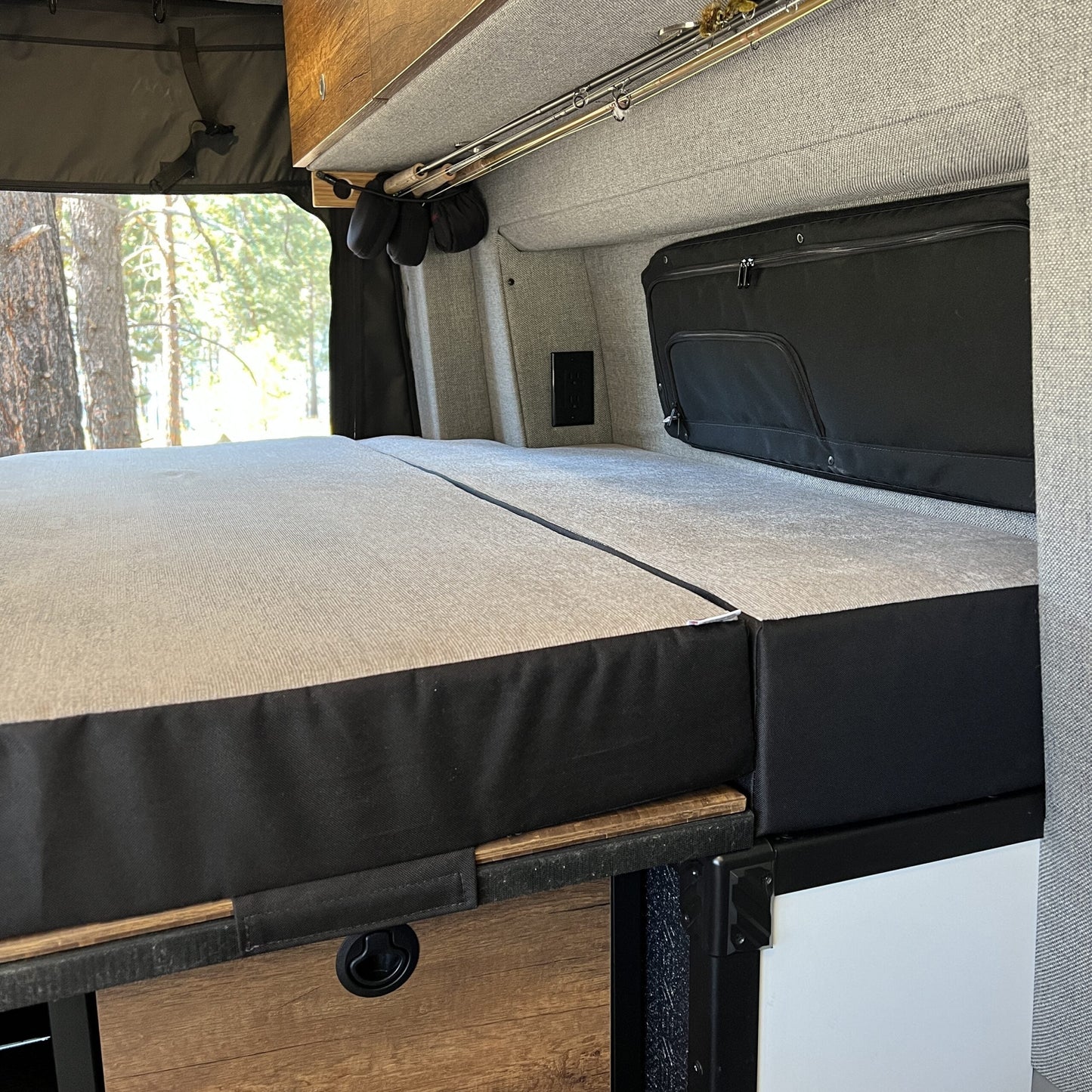 Luxe5 Cooling Memory Foam 5" Mattress - Storyteller MODE