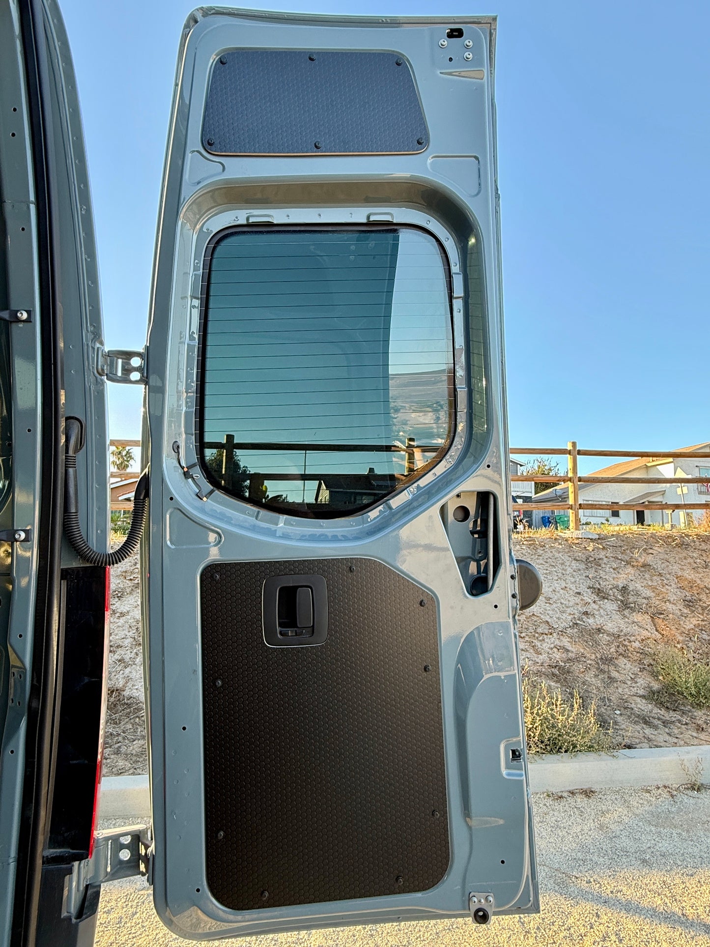 Sprinter Rear Door Panels – Set of Black-Hex (2019+)