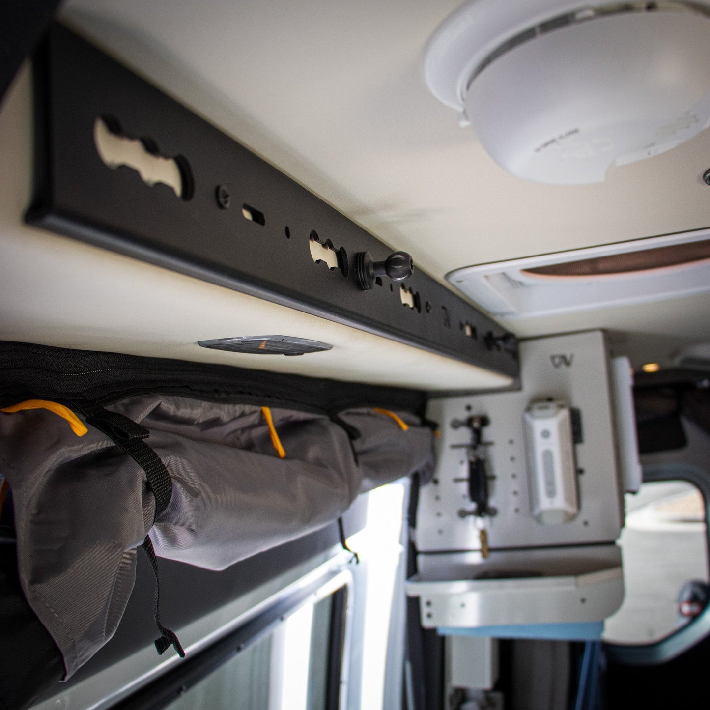 L-Track PRO for Overhead Sliding Door for Storyteller Overland Mode w/Magnetic Mirror