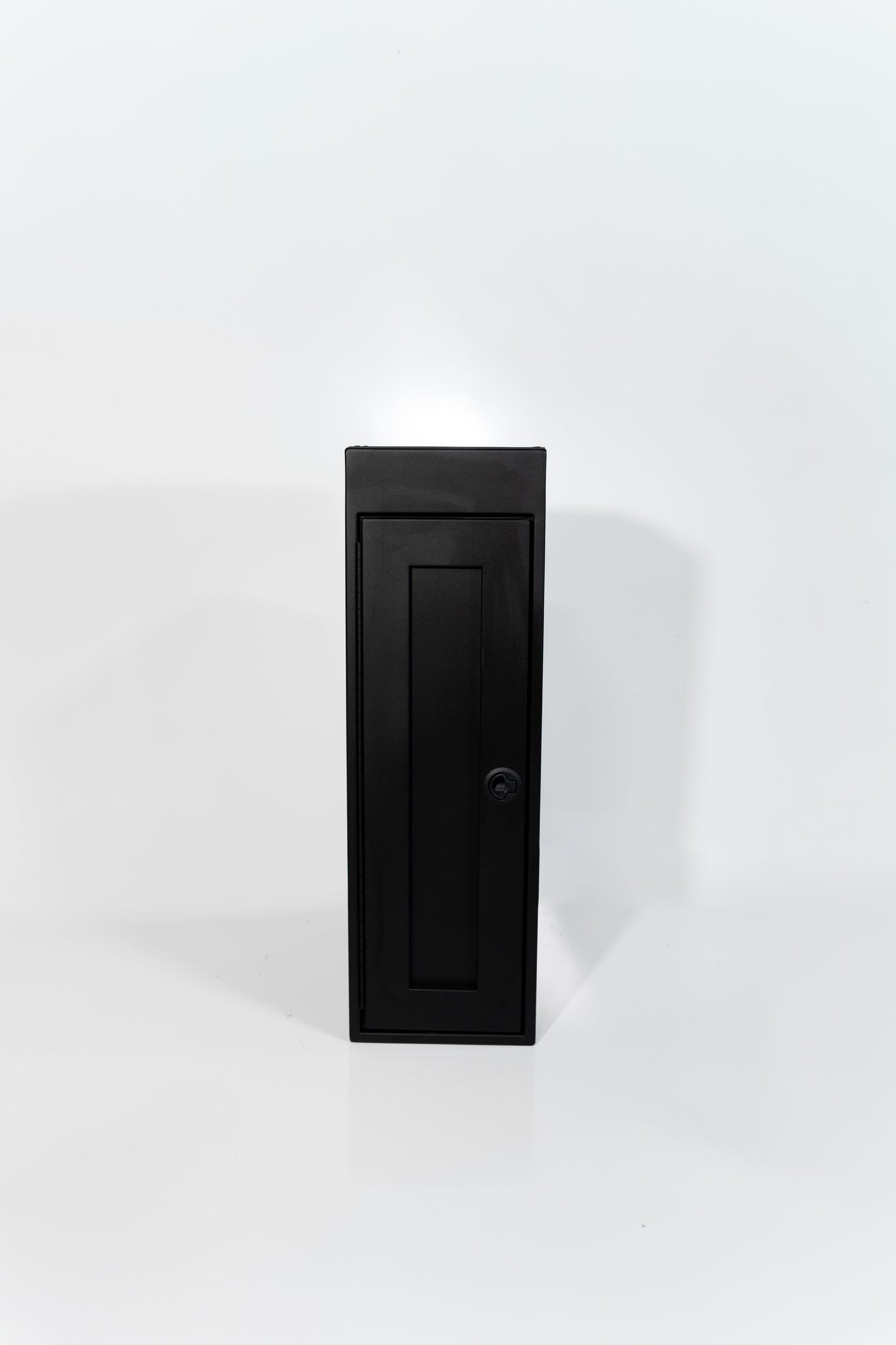 Upper Closet - 12"x22"x38"