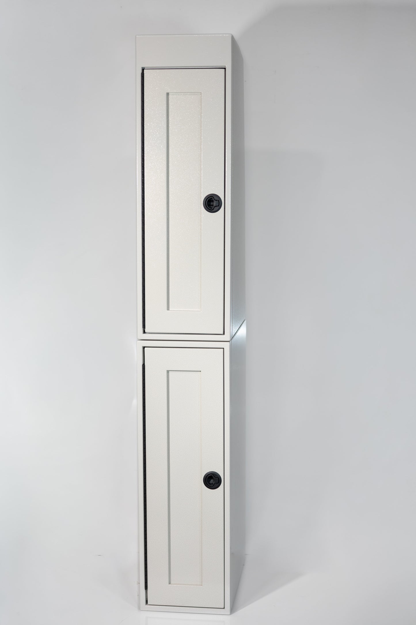 Upper Closet - 12"x22"x38"