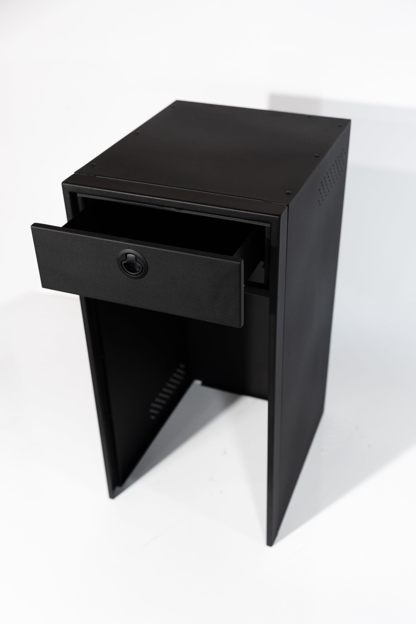 18" Fridge Base with Nova Kool R3100