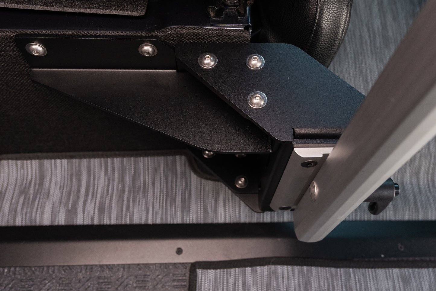 Sprinter - Seat Base Table Mount