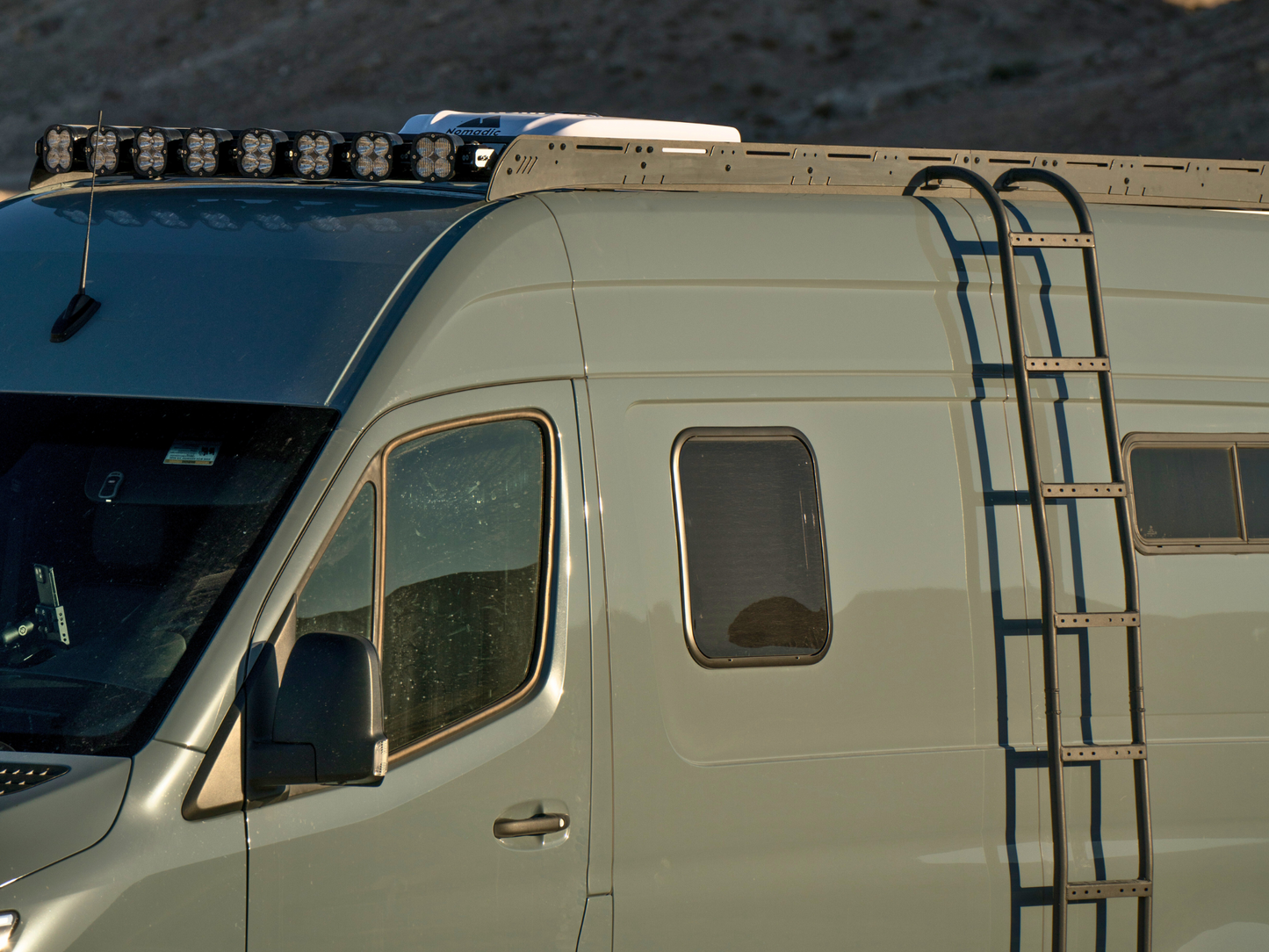SPRINTER HIGH ROOF SIDE LADDER