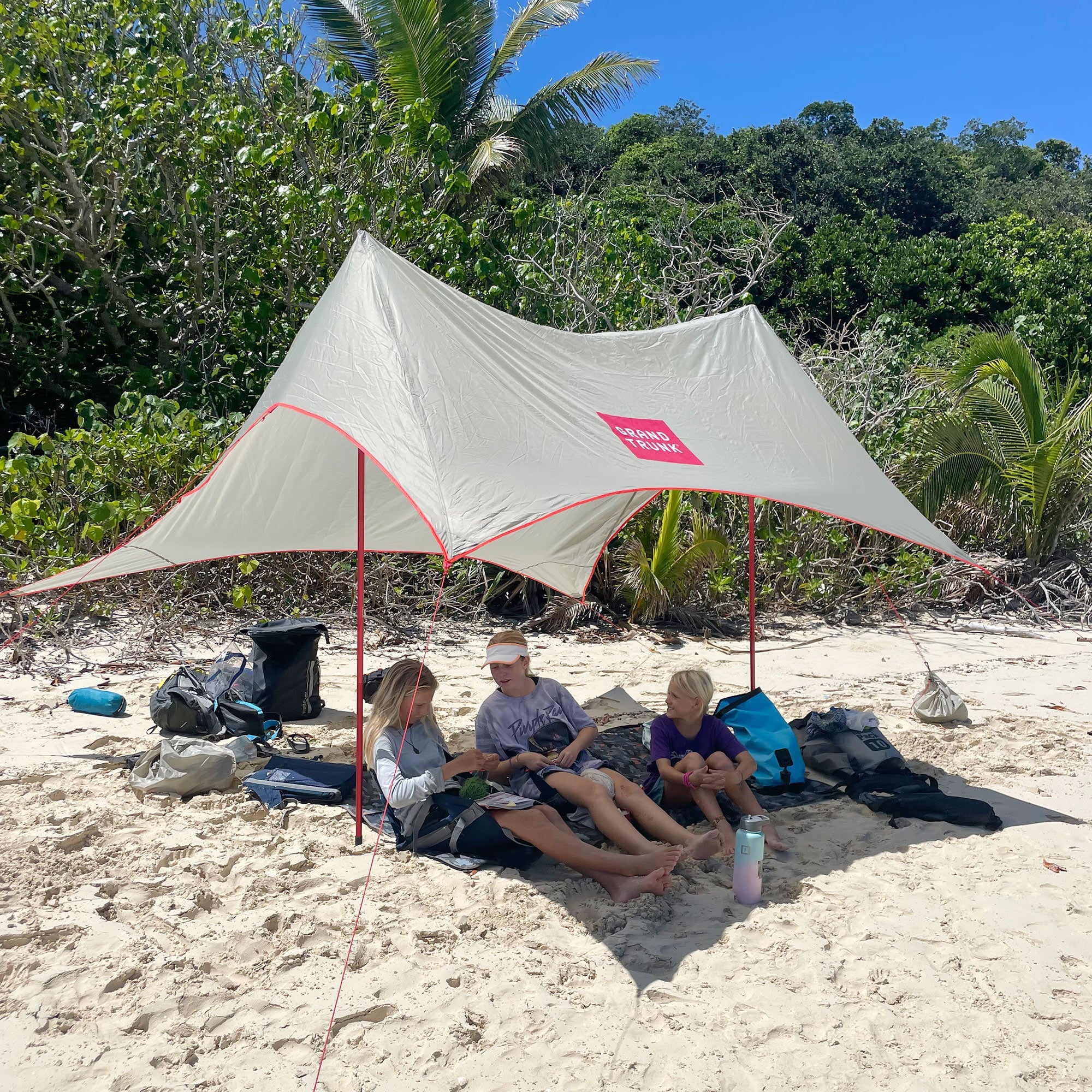 ShadeCaster 4-Person Portable Sunshade | The Van Mart
