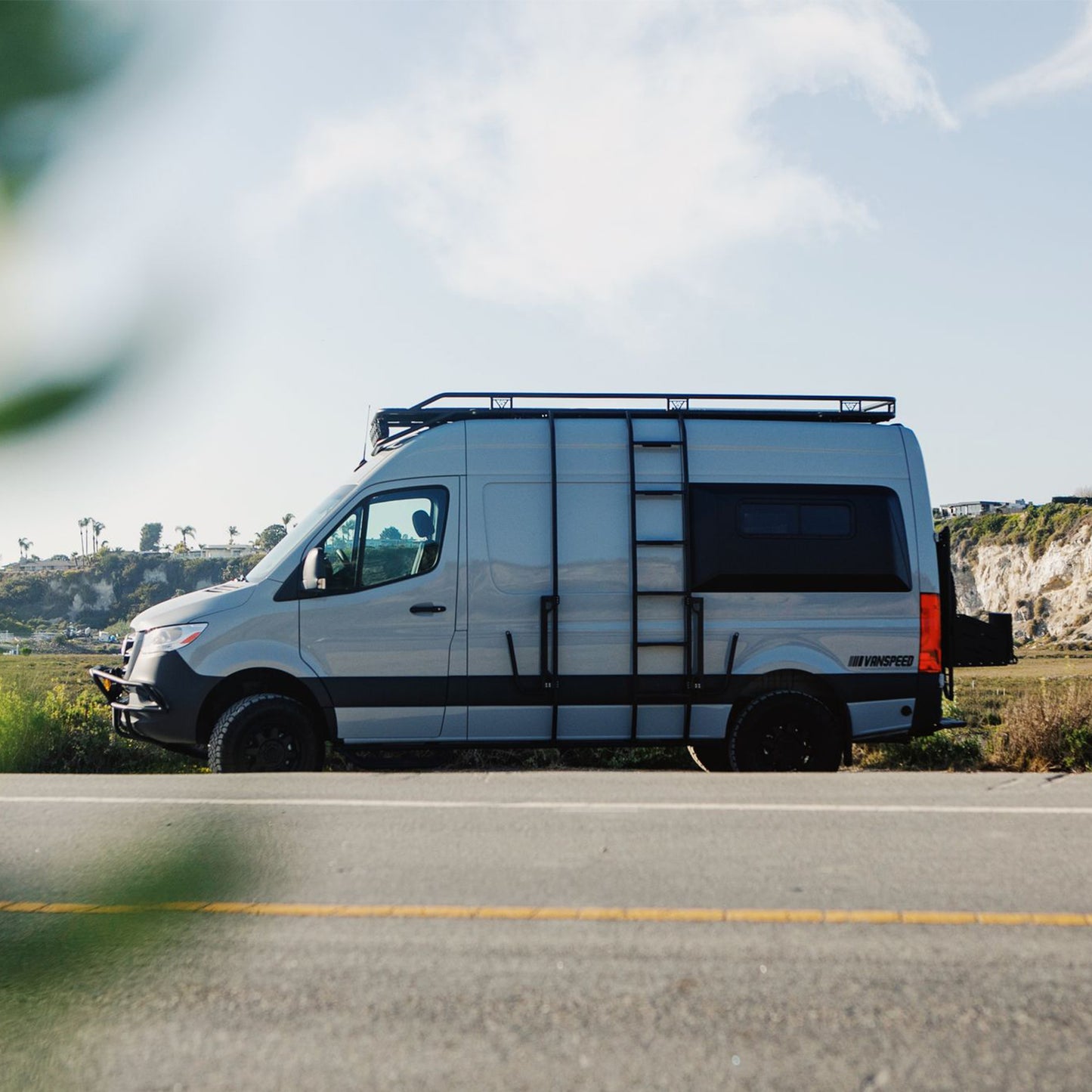 4X4  Mercedes Sprinter 144 - Grey in Loft