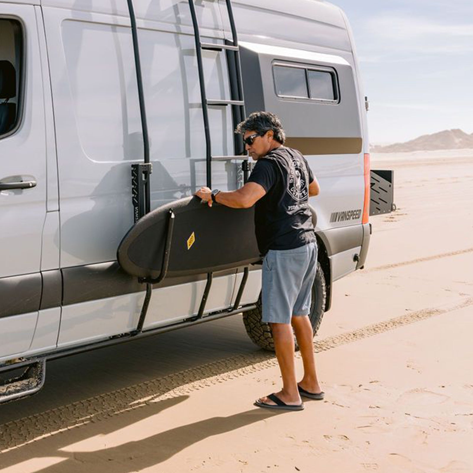 Side surfboard outlet rack for van